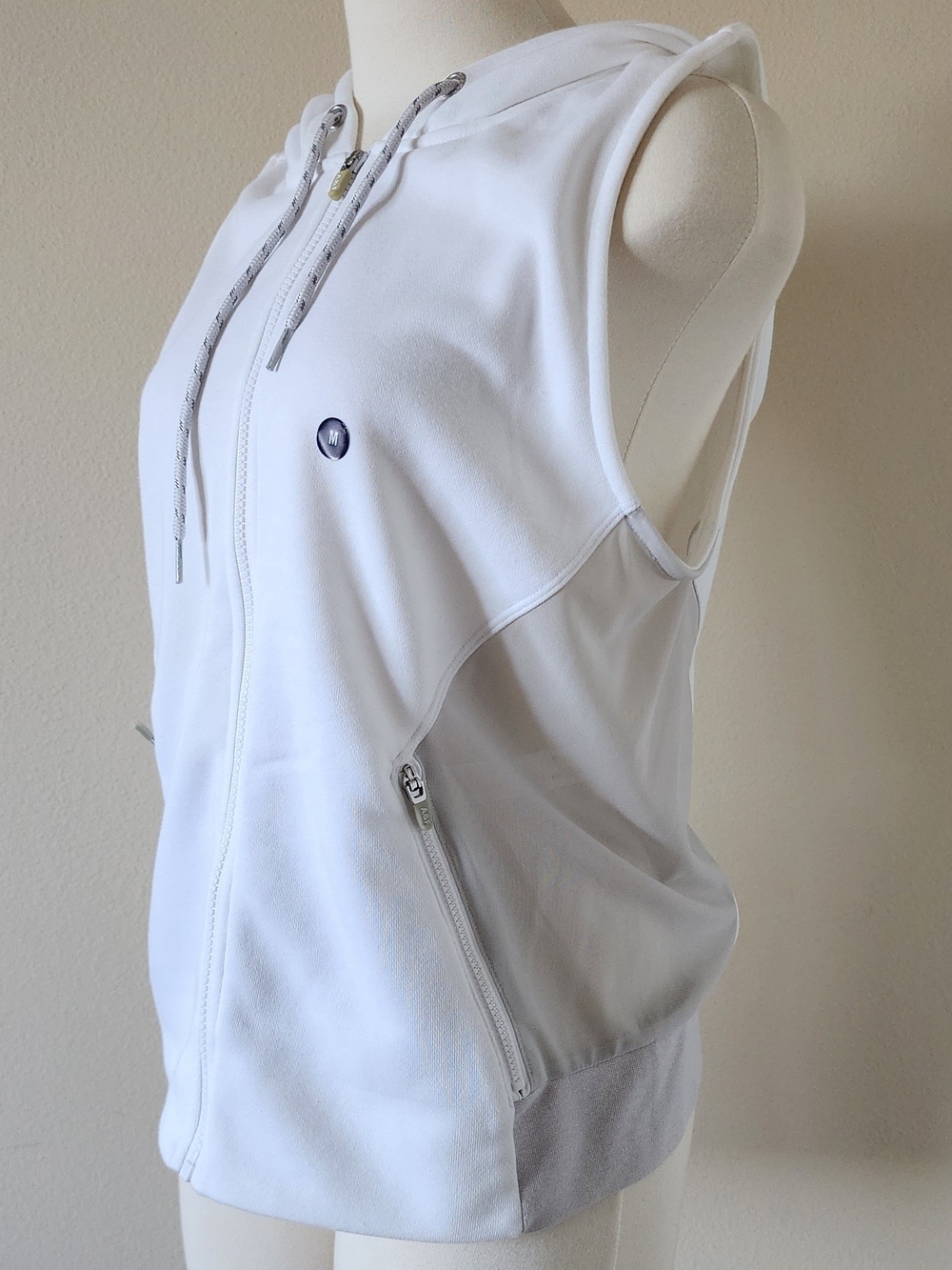 ABERCROMBIE AND FITCH WOMENS VEST